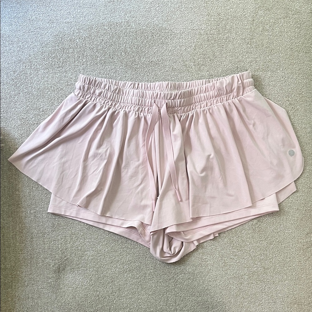 Super cute soft tennis flowy shorts